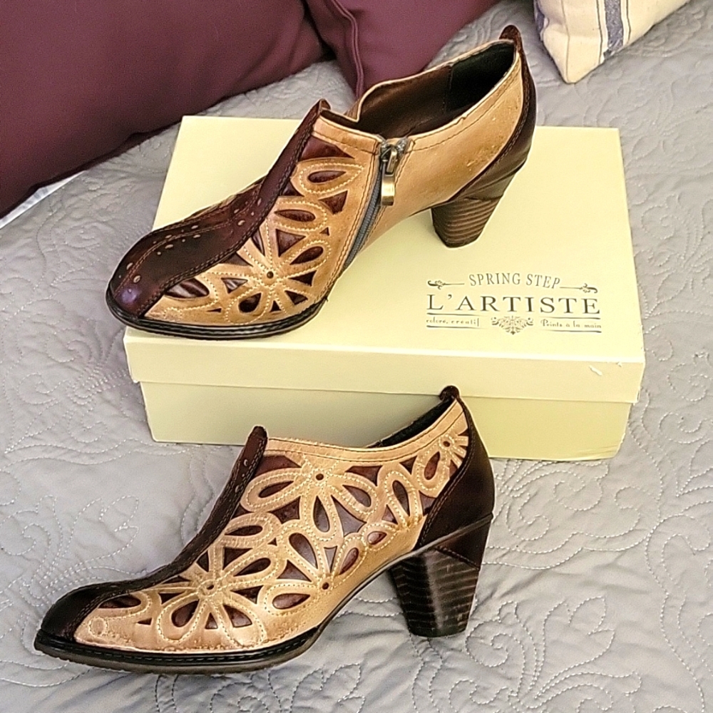 L'Artiste Arabella Ankle Boots. sz 9